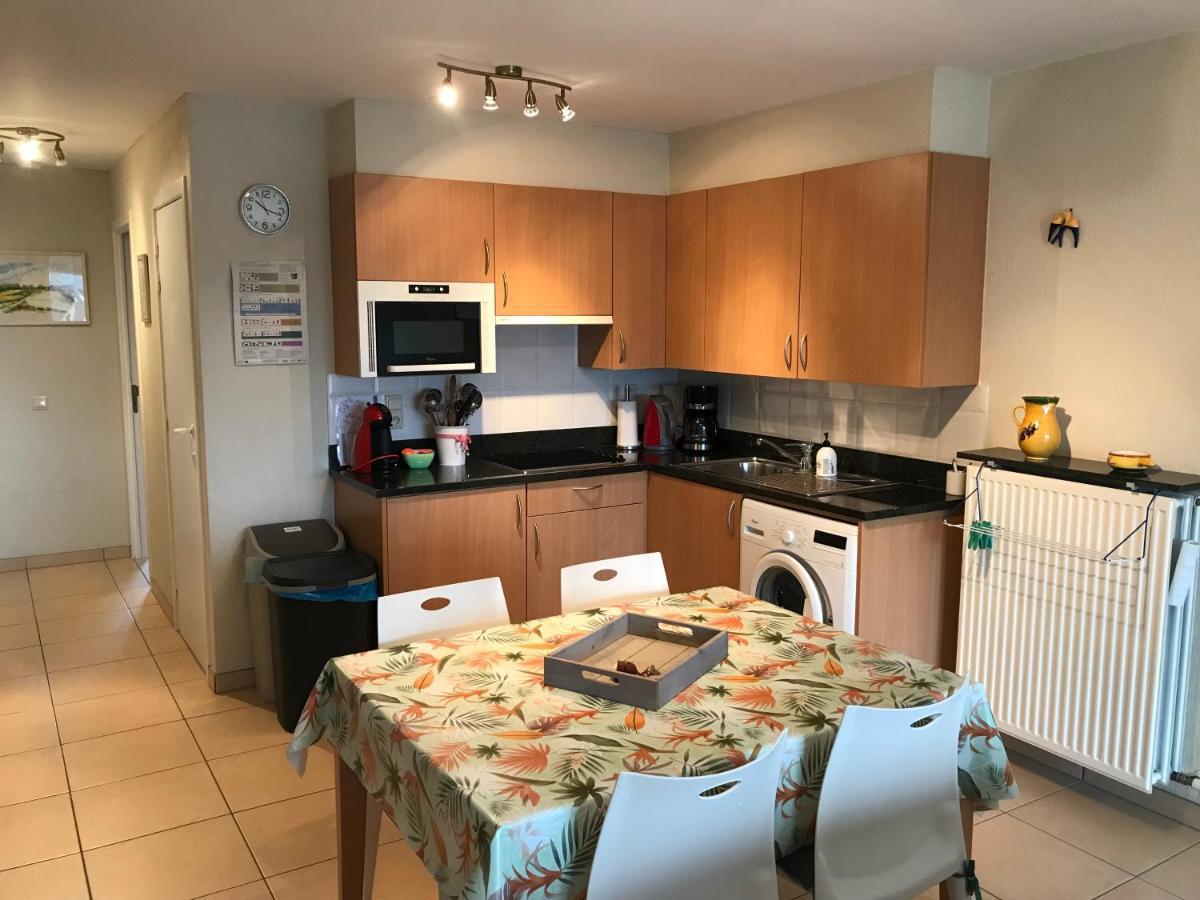 Appartement Pablo met garagebox 50m van zee Koksijde Buitenkant foto