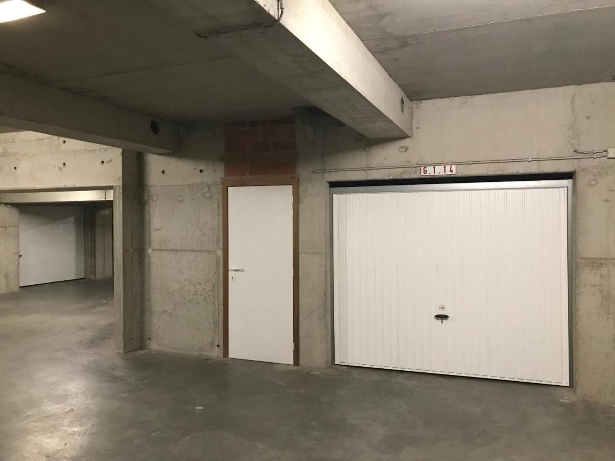 Appartement Pablo met garagebox 50m van zee Koksijde Buitenkant foto
