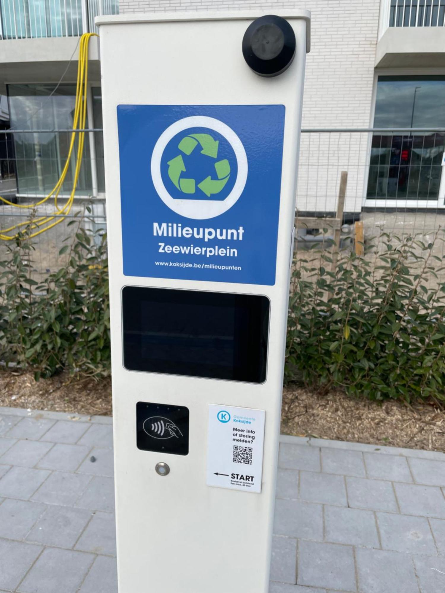 Appartement Pablo met garagebox 50m van zee Koksijde Buitenkant foto